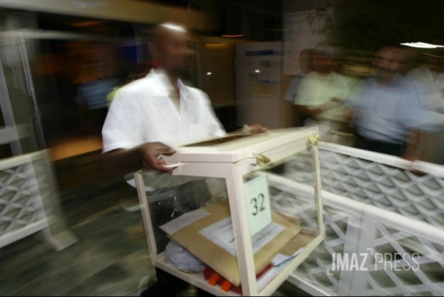 À La Réunion, les urnes sous haute surveillance pour les municipales